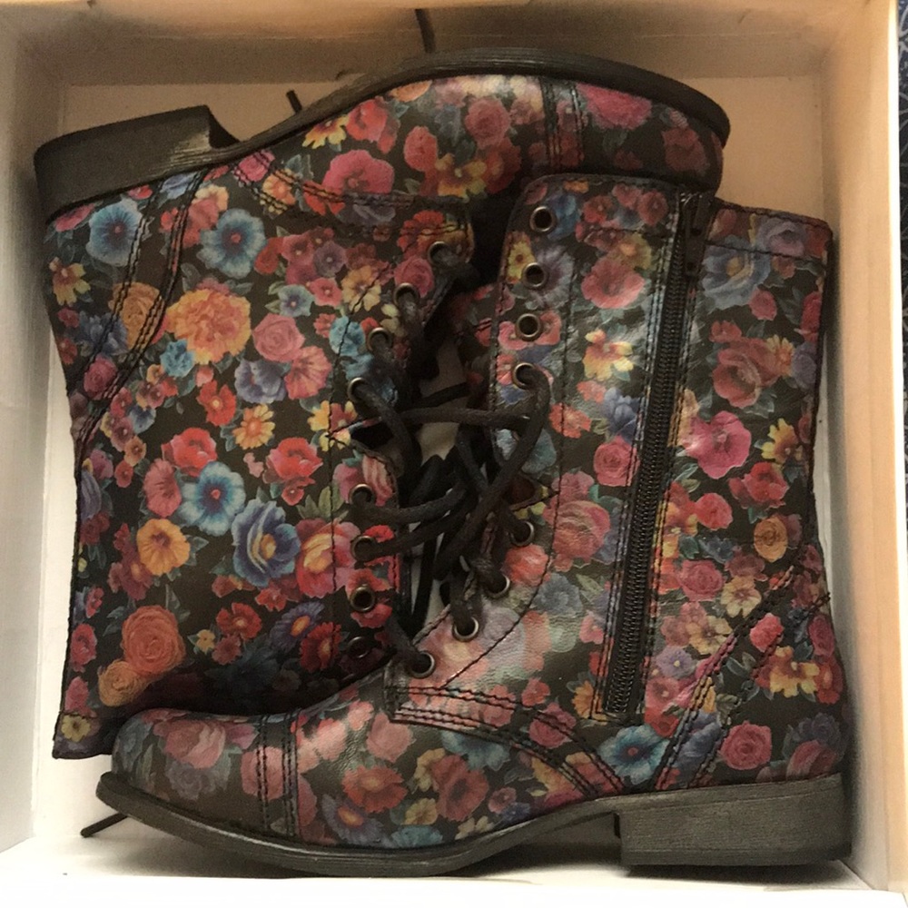 Steve Madden floral Troopa combat boot